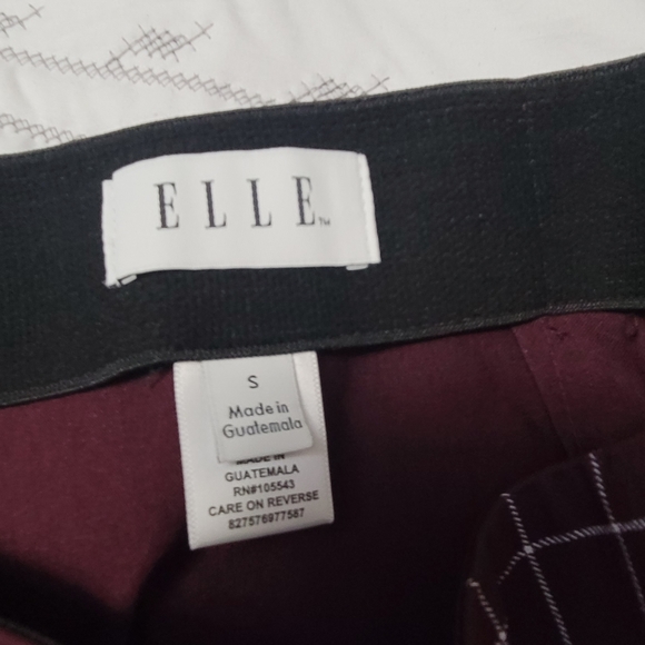 ELLE S Skirt - Picture 2 of 2